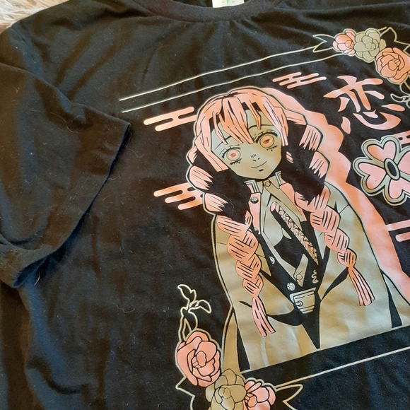 Anime T-shirt Size F ( Large men or Med woman) - Picture 5 of 7